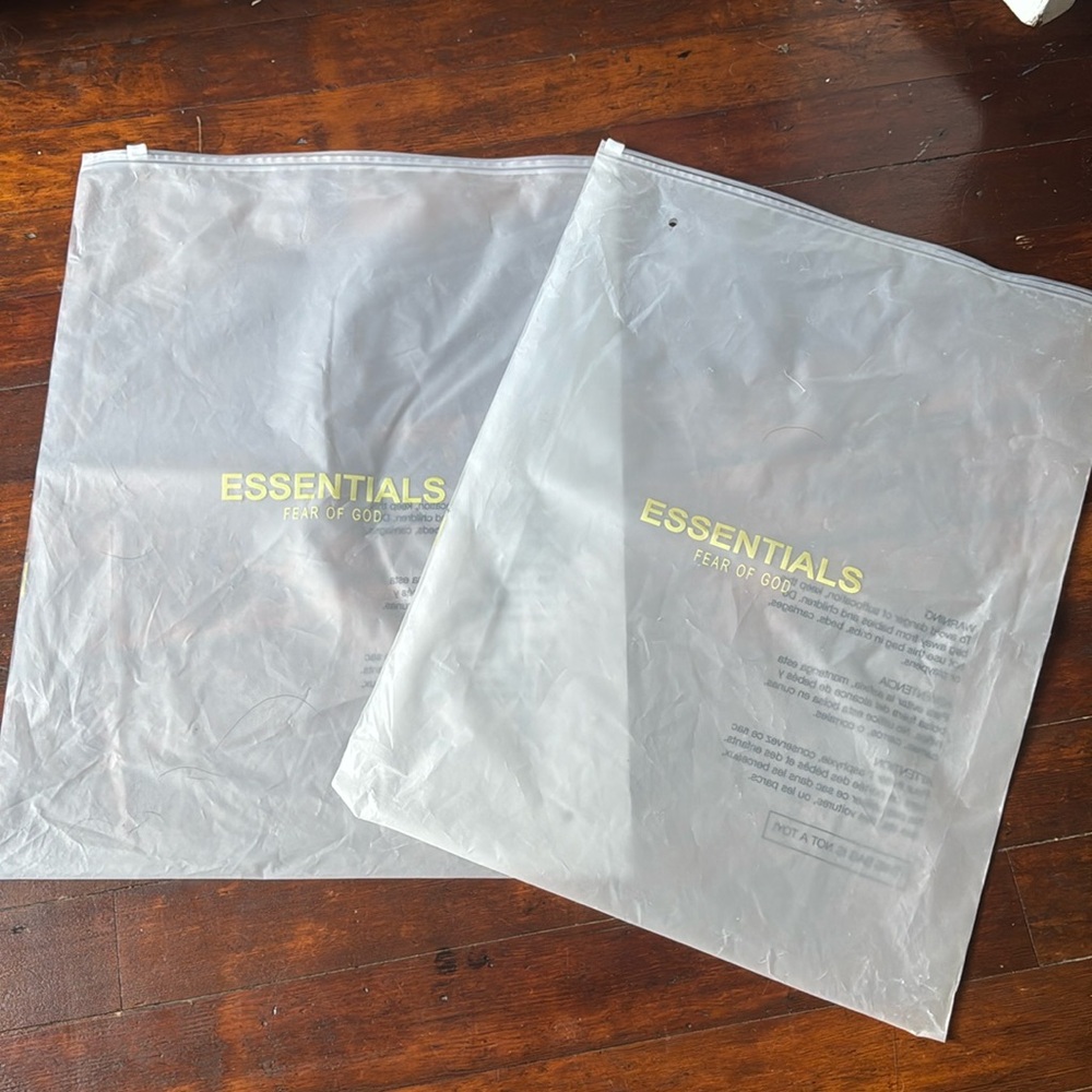 Reusable essentials bag